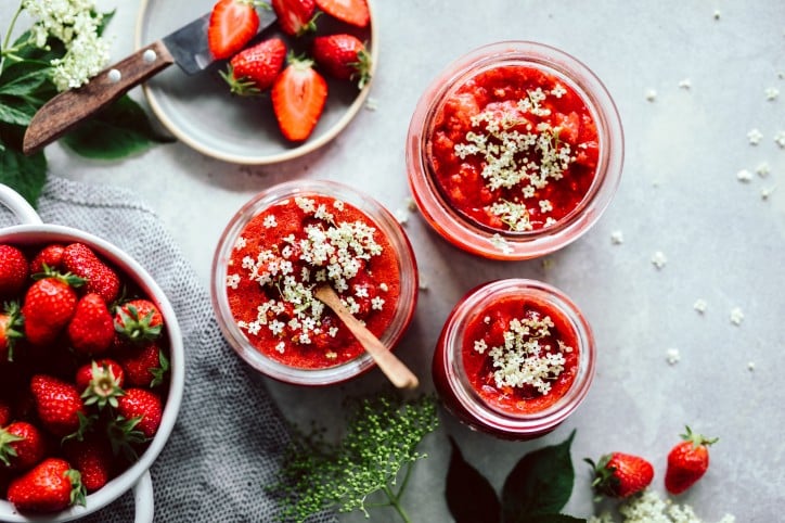 Erdbeer-Holunderblüten-Marmelade